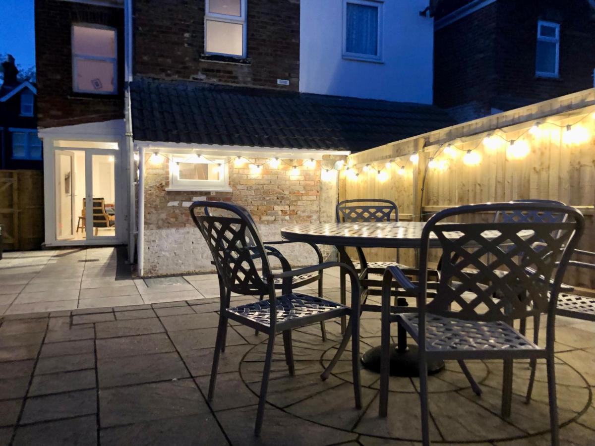 House With Parking, Short Stroll To Quay, Shops And Restaurants Villa Poole Luaran gambar